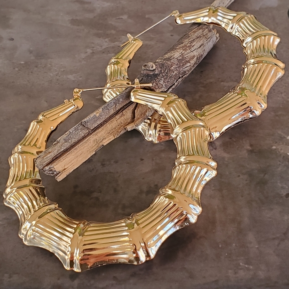 90s Hip Hop Bamboo Door Knocker Earrings NWOT - Picture 3 of 8